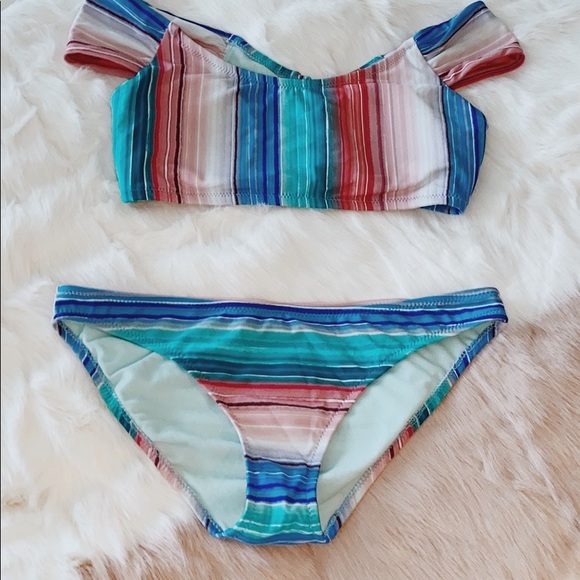 Striped Off the shoulder Swimsuit - Picture 2 of 4